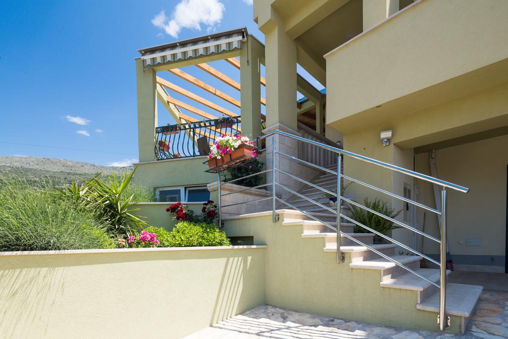 Apartments Leon Podstrana Extérieur photo