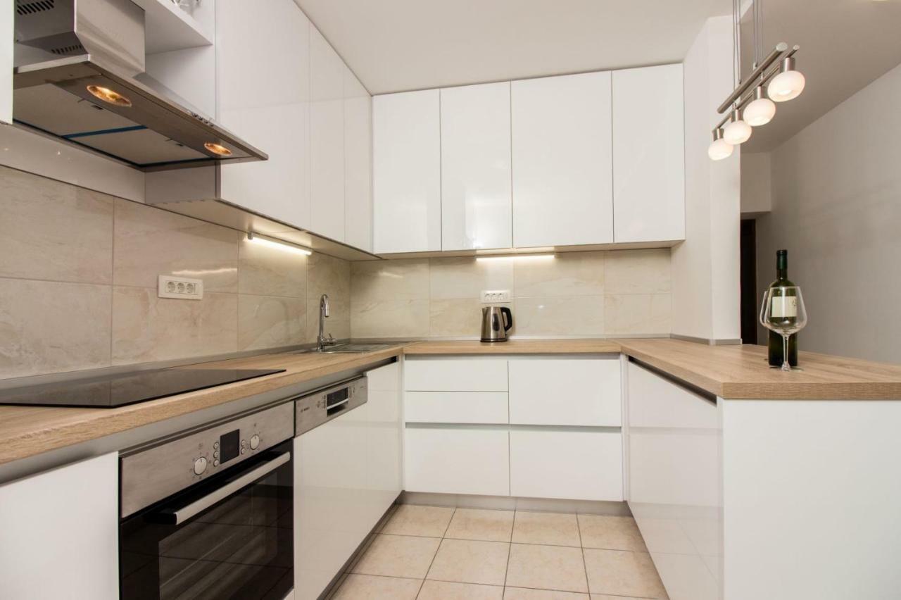 Apartments Leon Podstrana Extérieur photo